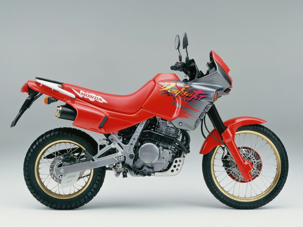 Мотоцикл Honda NX 650 Dominator 1994 Цена, Фото, Характеристики, Обзор,  Сравнение на БАЗАМОТО